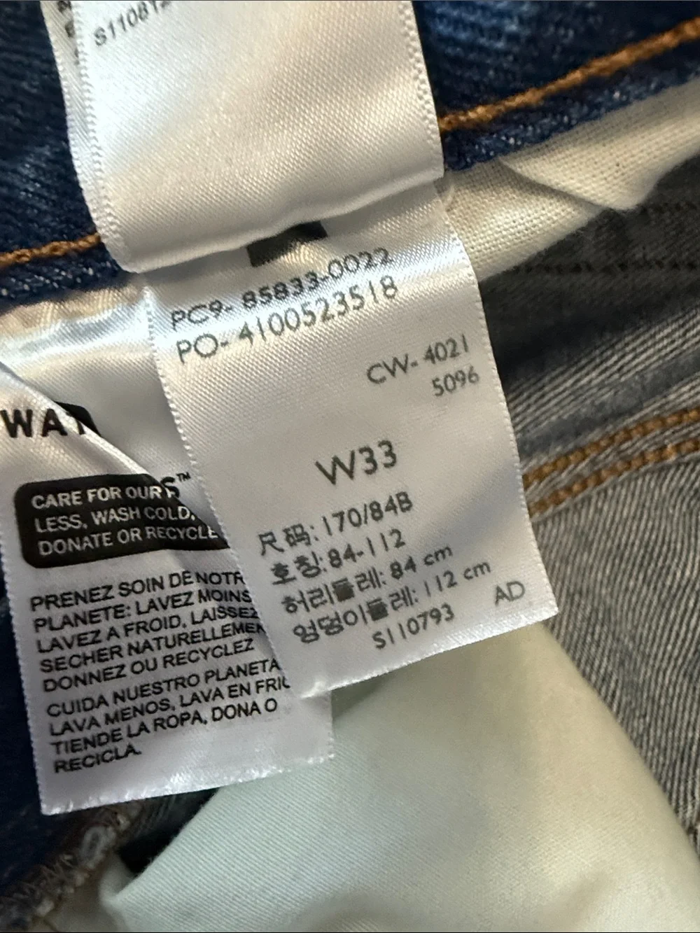 Levis dark blue